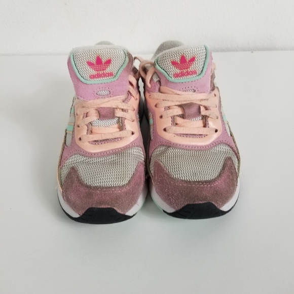 Adidas GIRLS  shoes size 13K - Picture 4 of 7